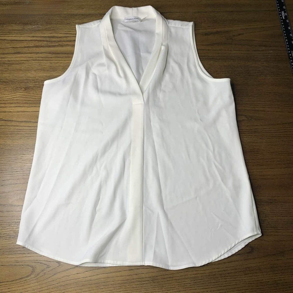 Calvin Klein Sleeveless V-Neck Blouse White Size L